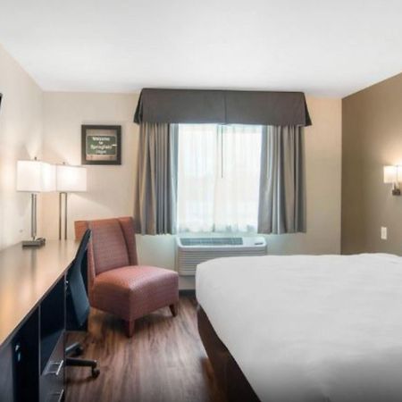 Econo Lodge Inn & Suites Springfield  Kültér fotó