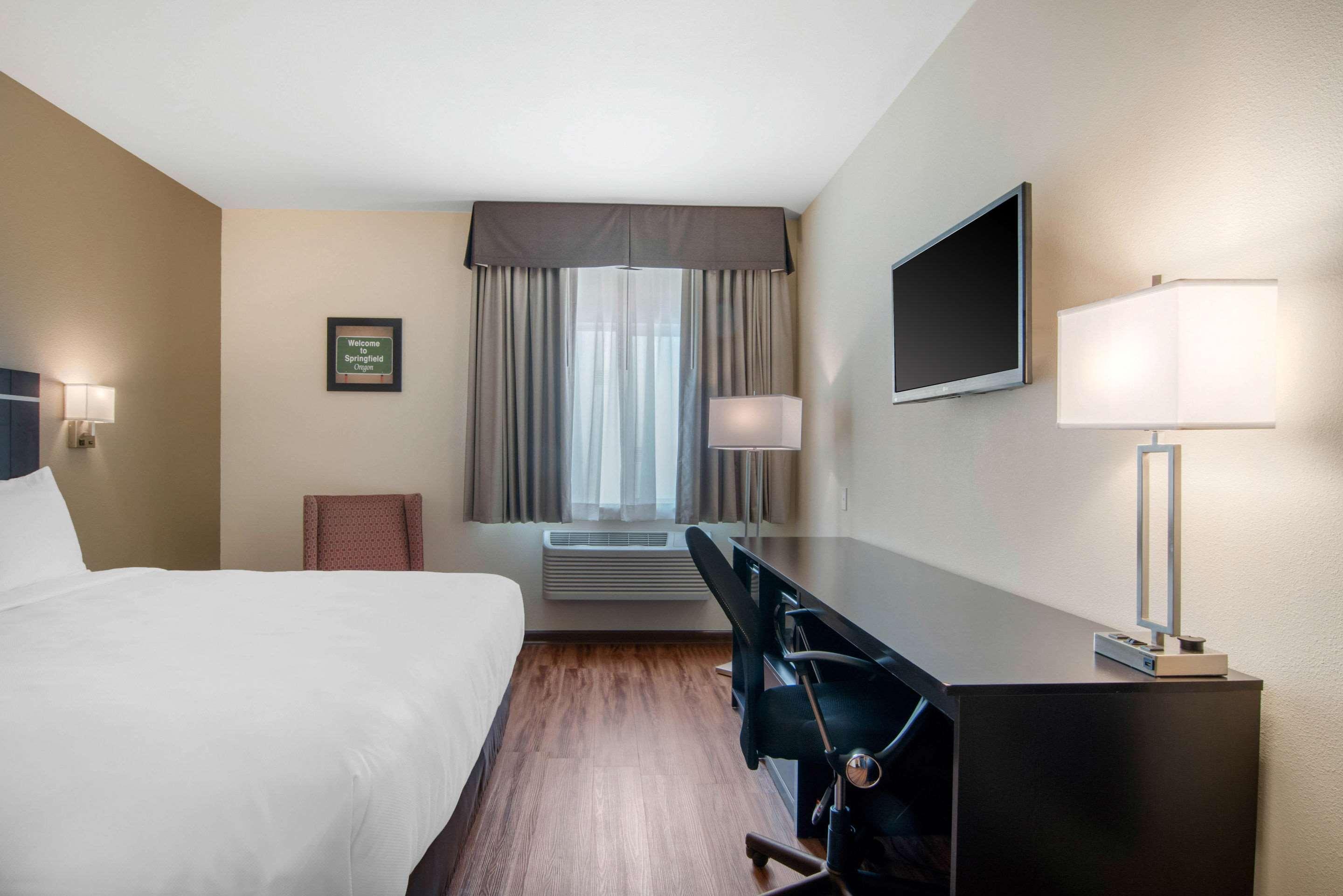 Econo Lodge Inn & Suites Springfield  Kültér fotó