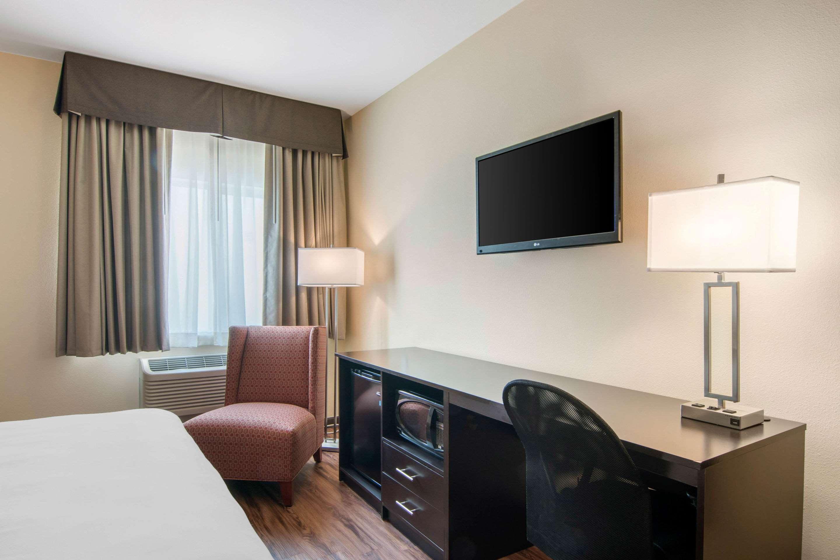 Econo Lodge Inn & Suites Springfield  Kültér fotó